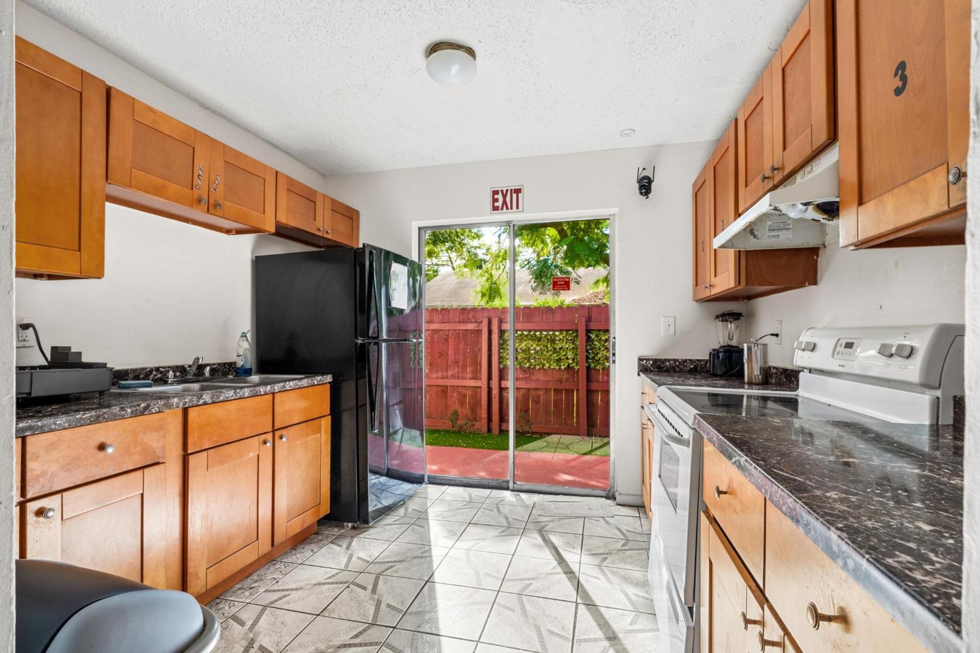 Hostel Crocodhouse Early Check In Eight Years Hosting Fort Lauderdale Exterior foto