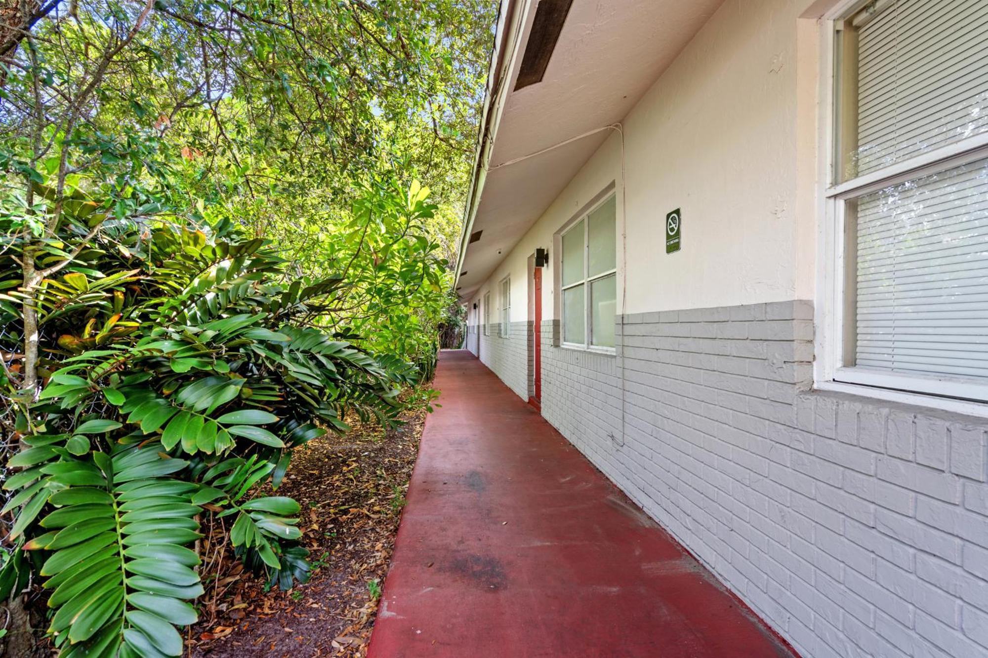 Hostel Crocodhouse Early Check In Eight Years Hosting Fort Lauderdale Exterior foto